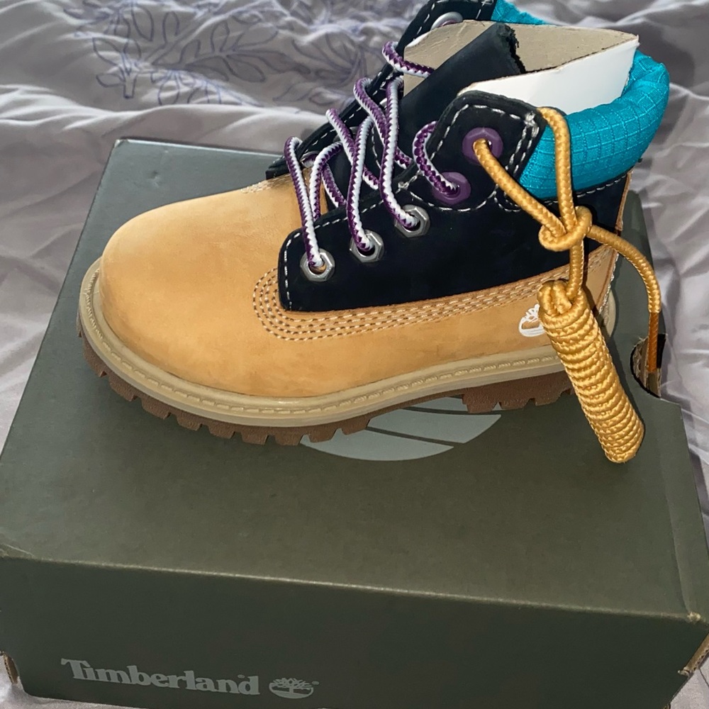 Toddler size 6 timberland boots